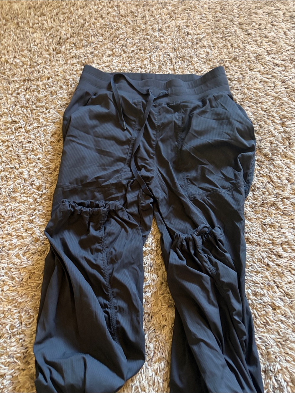 Women’s athletic pants